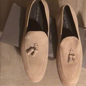 Tan/Nude loafers